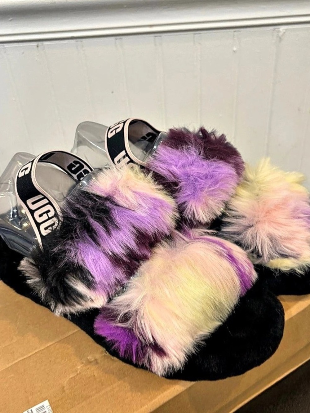 Ugg Australia Womens Fluff Yeah Slide Tie Dye Size 8 NIB